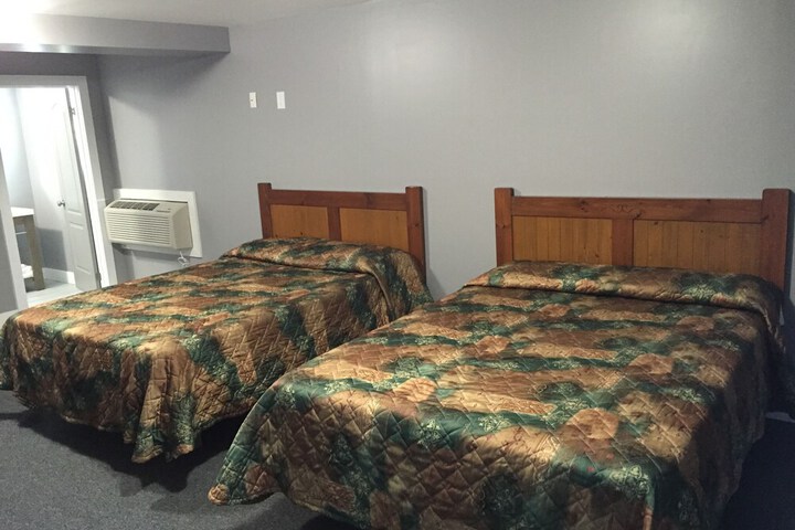 Room 17 of 34