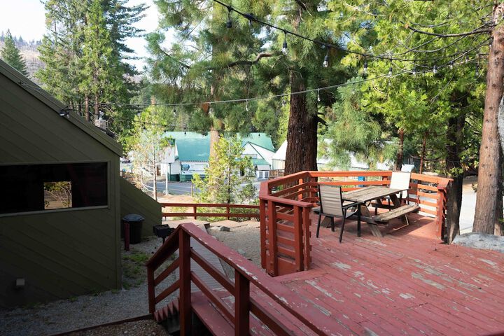 Hawks Nest in Shaver Lake