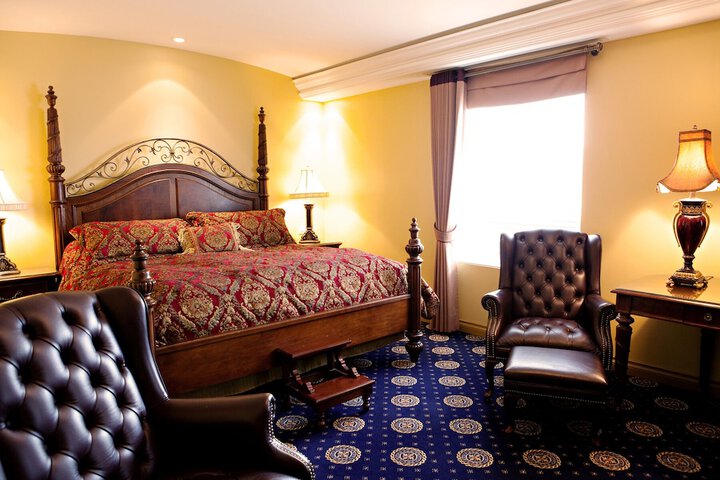Room 7 of 62