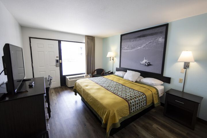 Ocean Breeze Inn