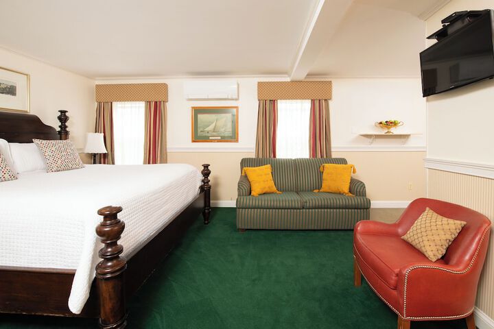 Room 103 of 156