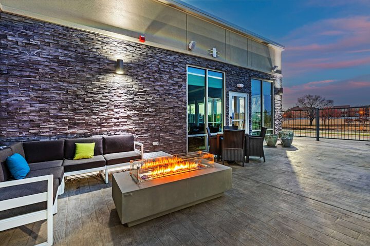 Terrace/Patio 35 of 36