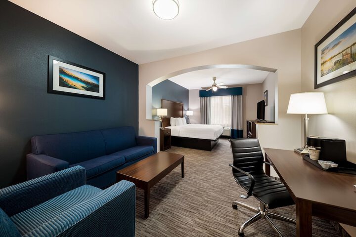 Room 14 of 42