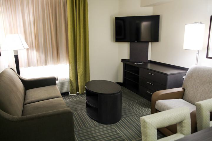 Room 18 of 32