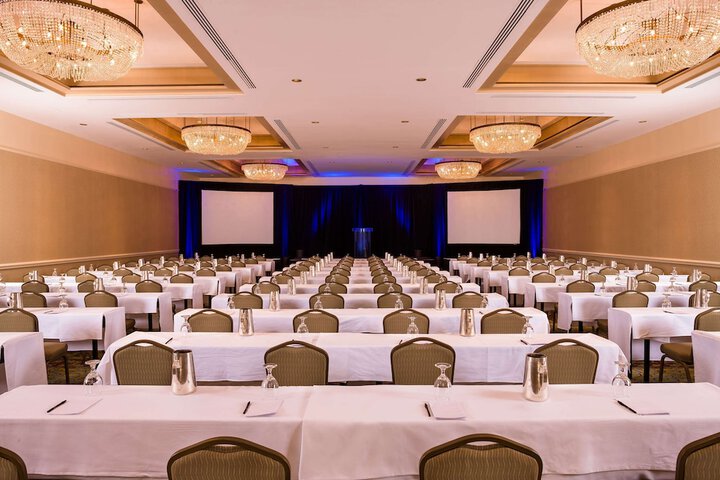 Ballroom/Hall 64 of 67