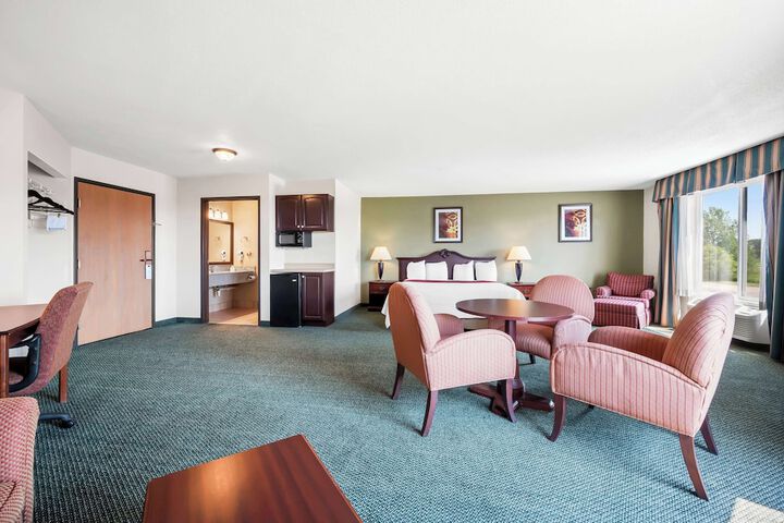 Room 10 of 35