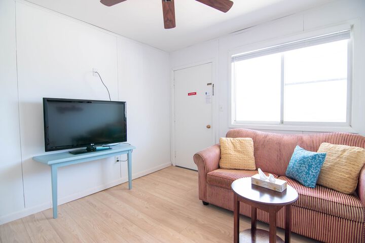 Ocean House Hotel & Motel