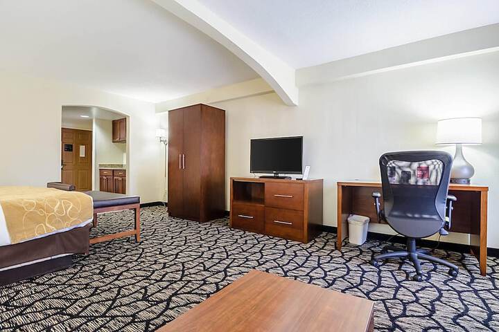 Comfort Suites Innsbrook - Short Pump