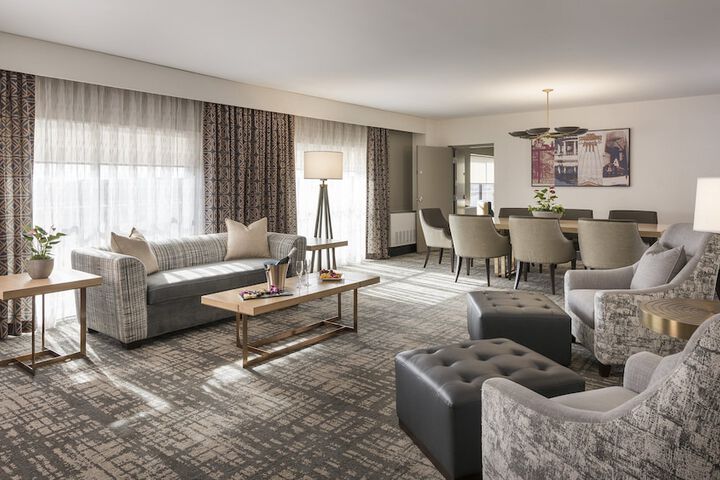 Crowne Plaza Providence-Warwick Airport by IHG