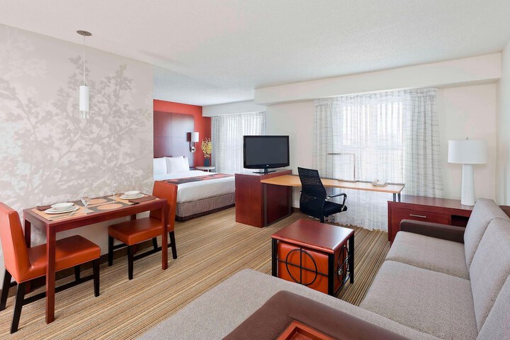 Room 7 of 17