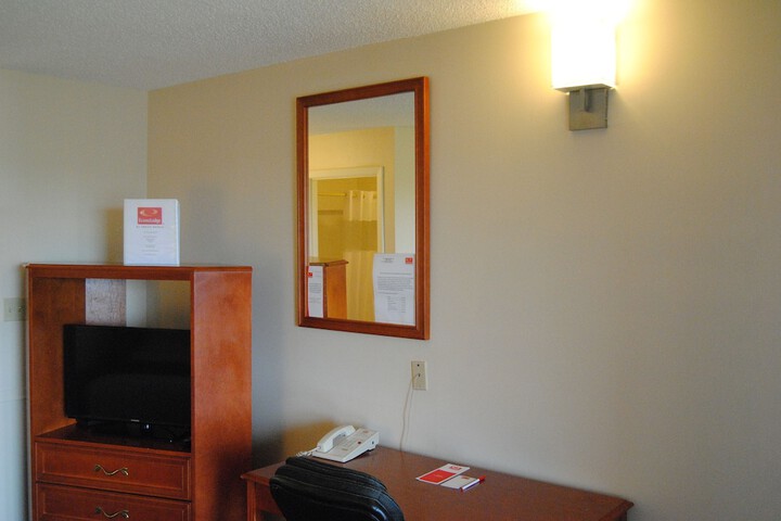Room 42 of 45