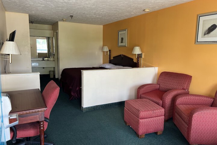 Room 28 of 29