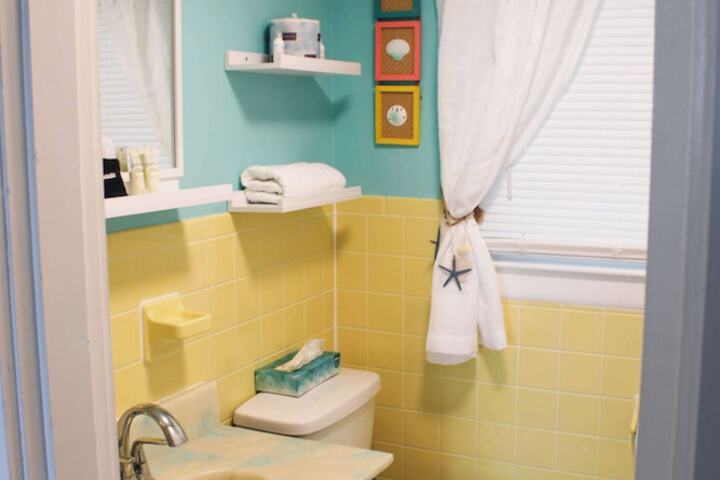 Room 26 of 90