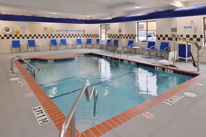 Holiday Inn Express Clanton by IHG