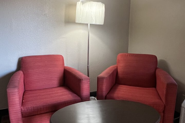 Room 10 of 15