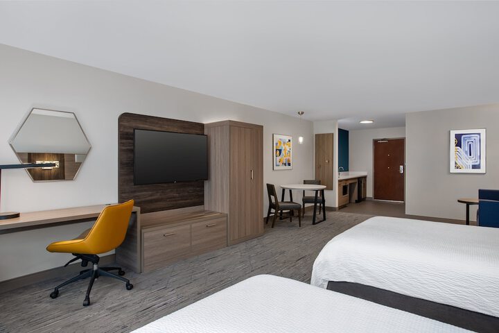 Room 52 of 78