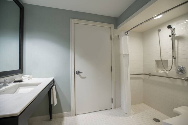 Room 12 of 47
