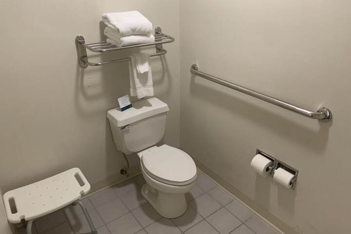 Room 44 of 61