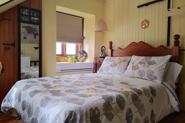 Room 28 of 45