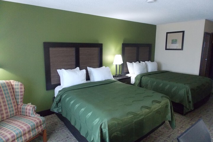 Room 18 of 68