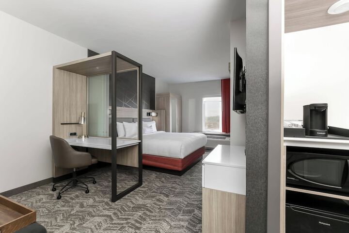 Room 36 of 75