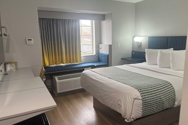 Micro Hotel