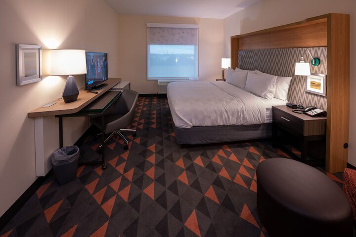 Room 42 of 69