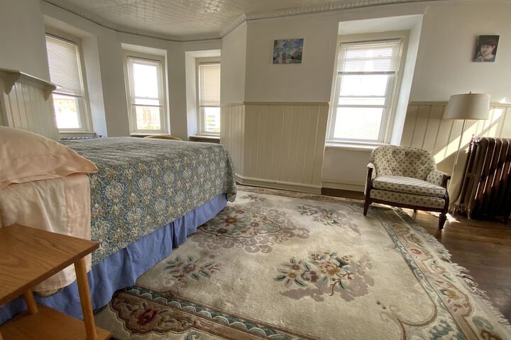 Room 14 of 26