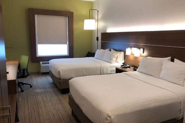 Room 18 of 33