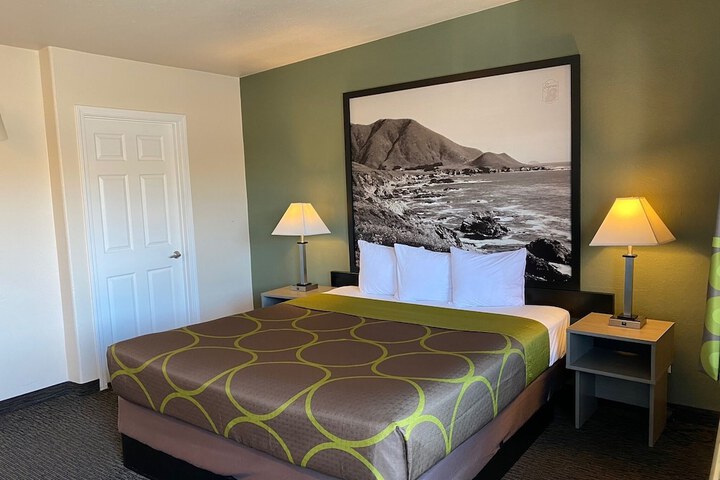 Room 7 of 29