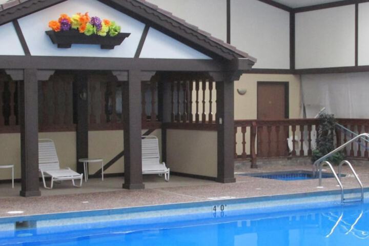 Shawano Four Seasons Hotel