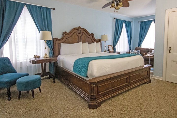 Room 7 of 37