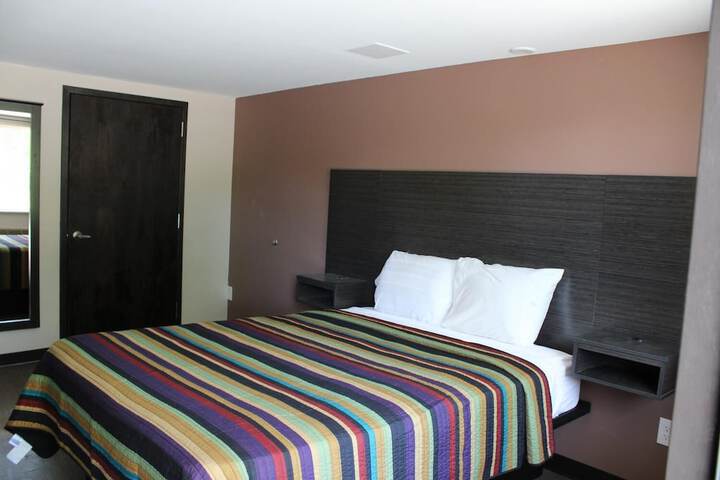 Room 12 of 14