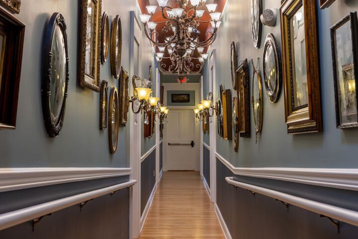 Ballroom/Hall 132 of 148