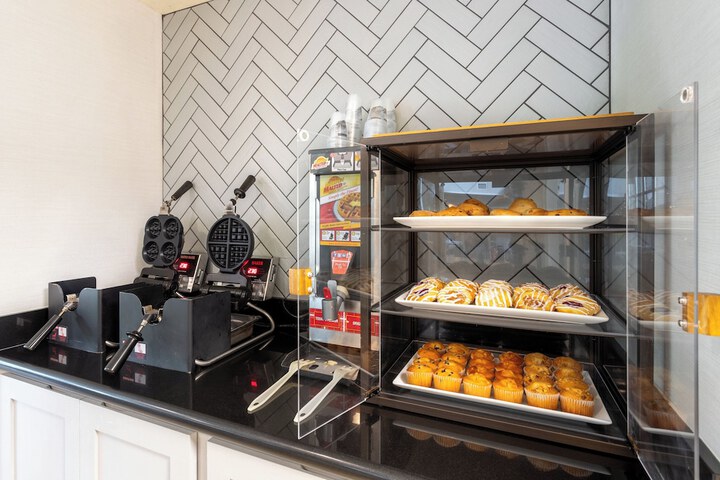 Staybridge Suites West Seneca by IHG