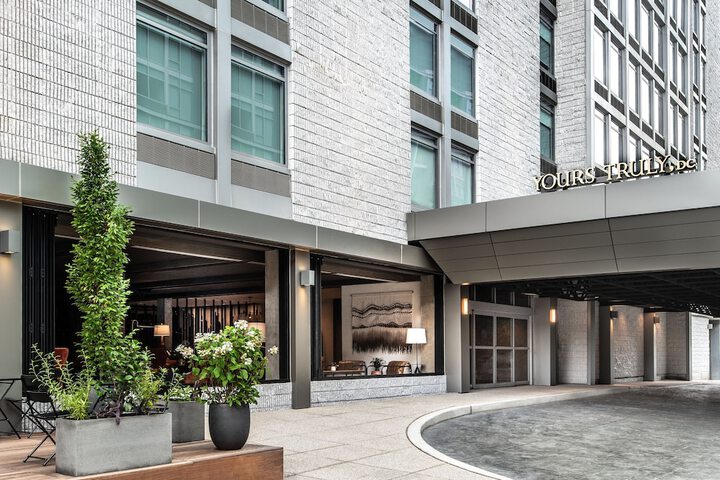 Hotel 4 of 115