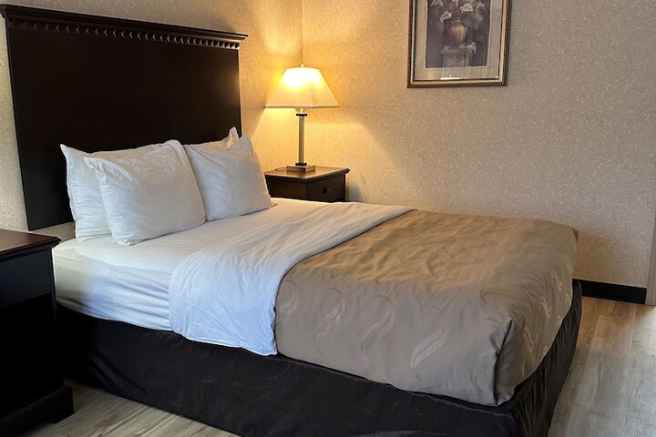 Room 60 of 74