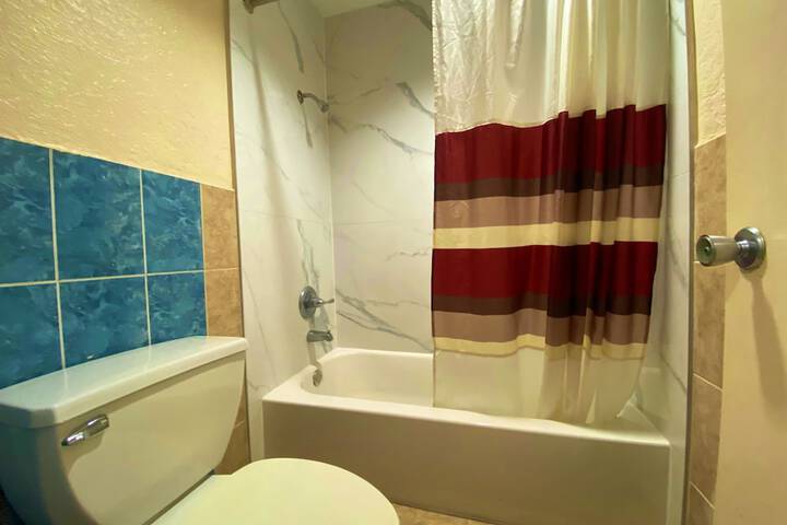 Room 20 of 28