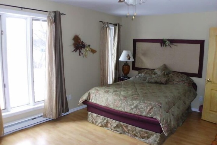 Room 21 of 37