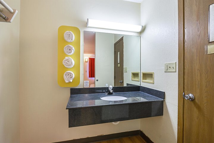 Room 11 of 49