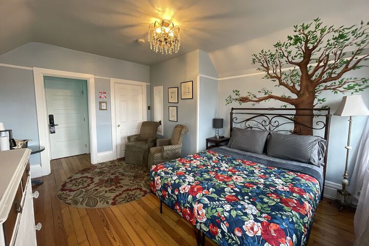Room 42 of 90