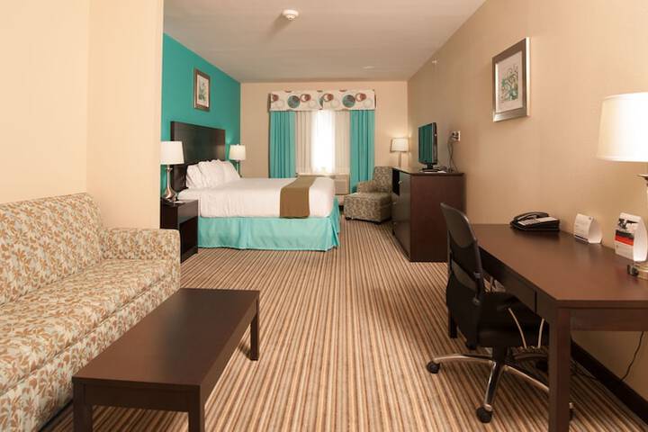 Room 27 of 45