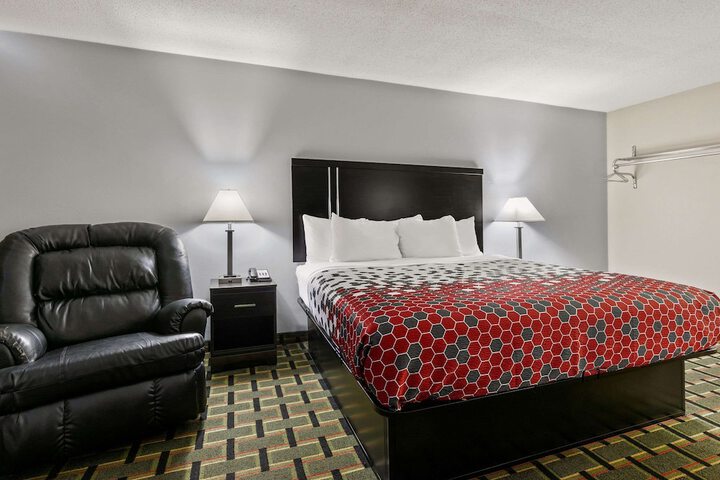Room 30 of 60