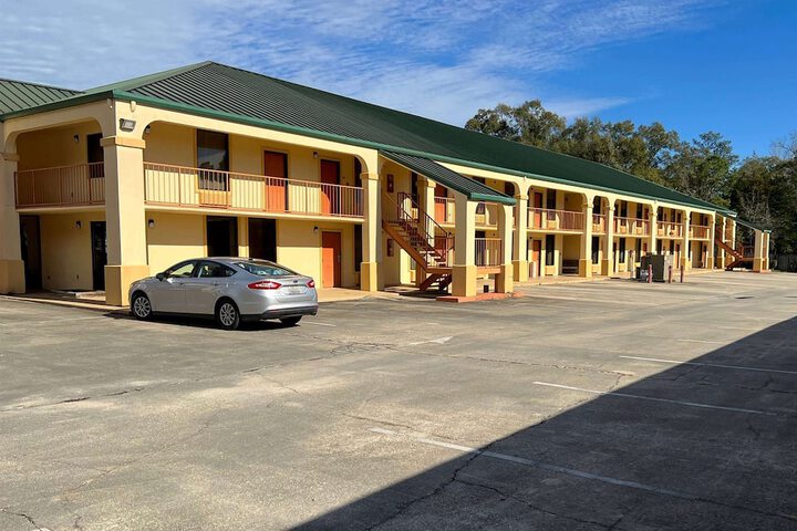 Hotel 2 of 31