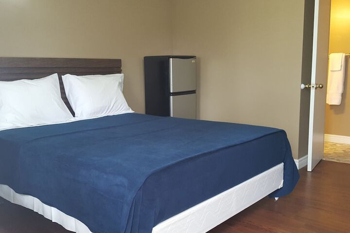 Room 12 of 26