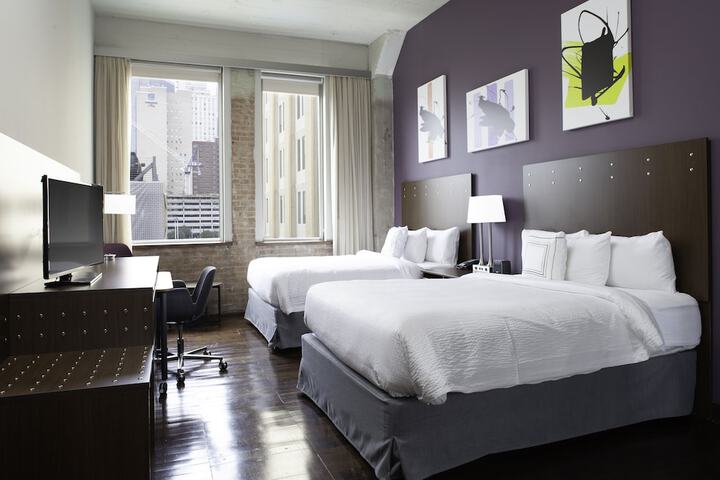 Room 10 of 24