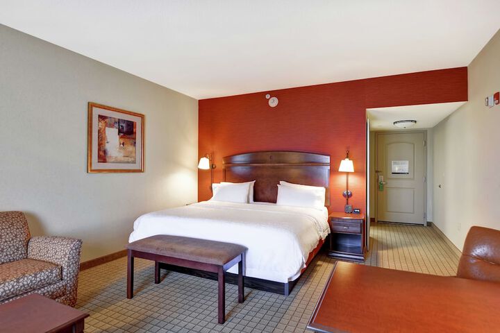 Hampton Inn & Suites Peoria at Grand Prairie IL