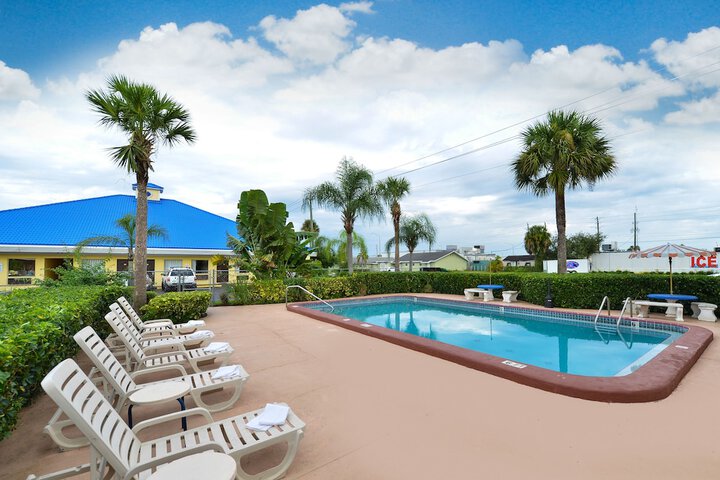 Pool 5 of 25