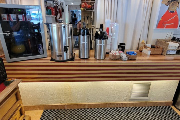 Breakfast/Coffee Service 103 of 127