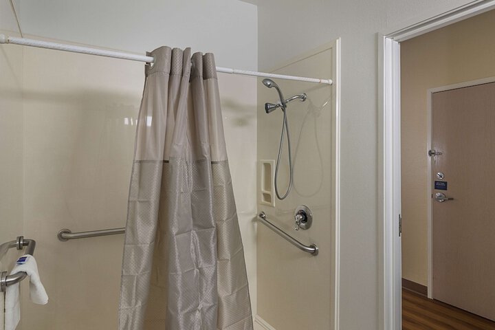 Room 53 of 56
